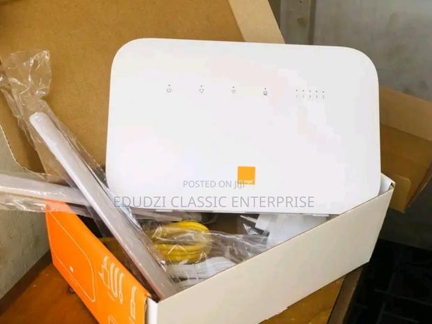 Flybox 4g +Router All Sim 22211 5 · Photo 1