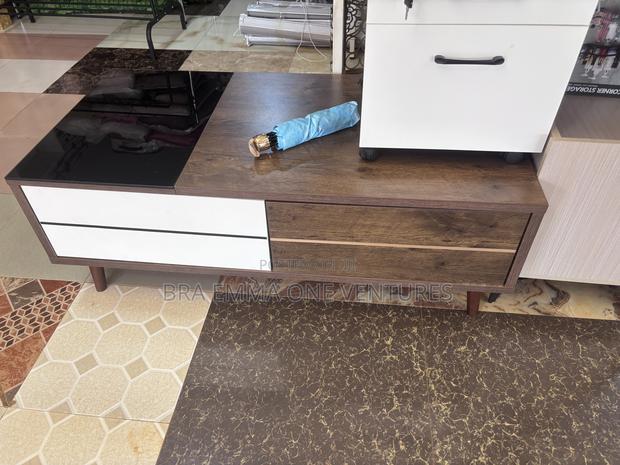 Center Table And Bedside Drawer · Photo 1