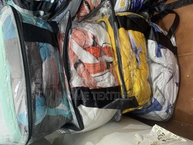 7 Pieces Duvet Sets for Home and Tourists Use · Photo 1