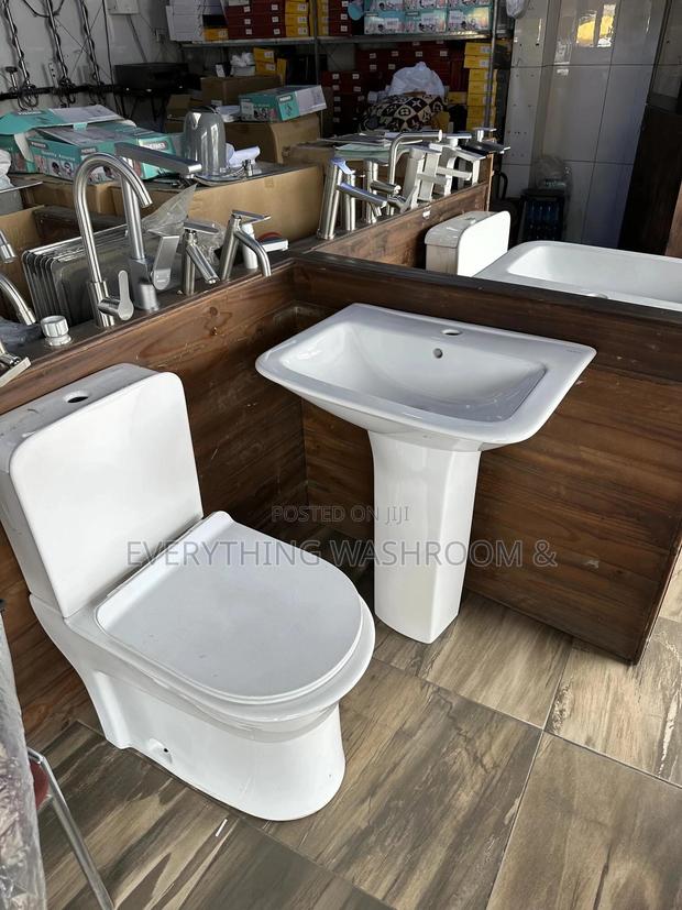 Master Bed Wc Basin_water Closet_wash Hand Basin_executive · Photo 2