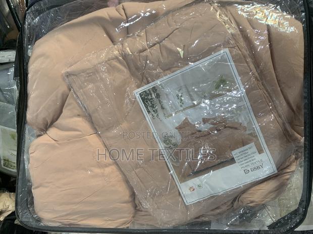 7 Pieces Beige Duvet Set for Home and Hotel Room Services · Photo 1