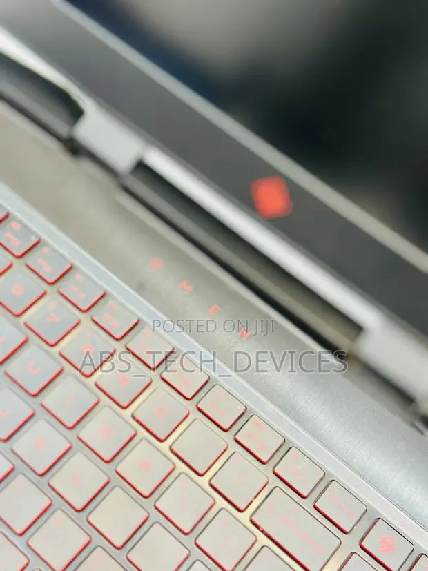 Laptop HP Omen 15 16GB Intel Core i7 SSD 512GB · Photo 1