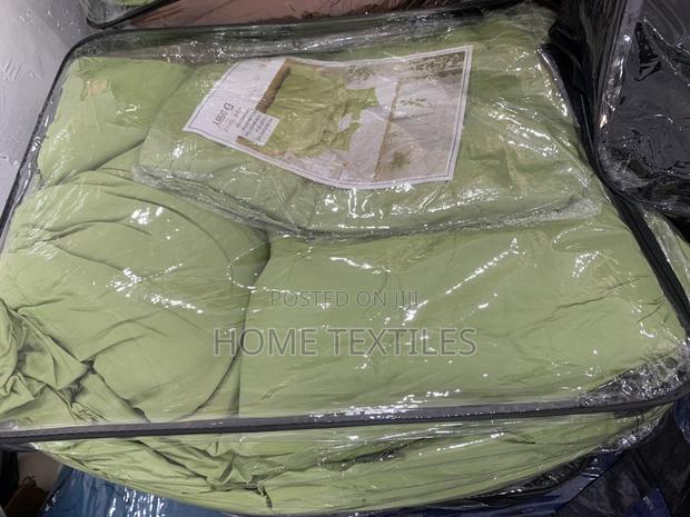 7 Pieces Lemon Green Duvet Set for Home and Hotel Room Service · Photo 1