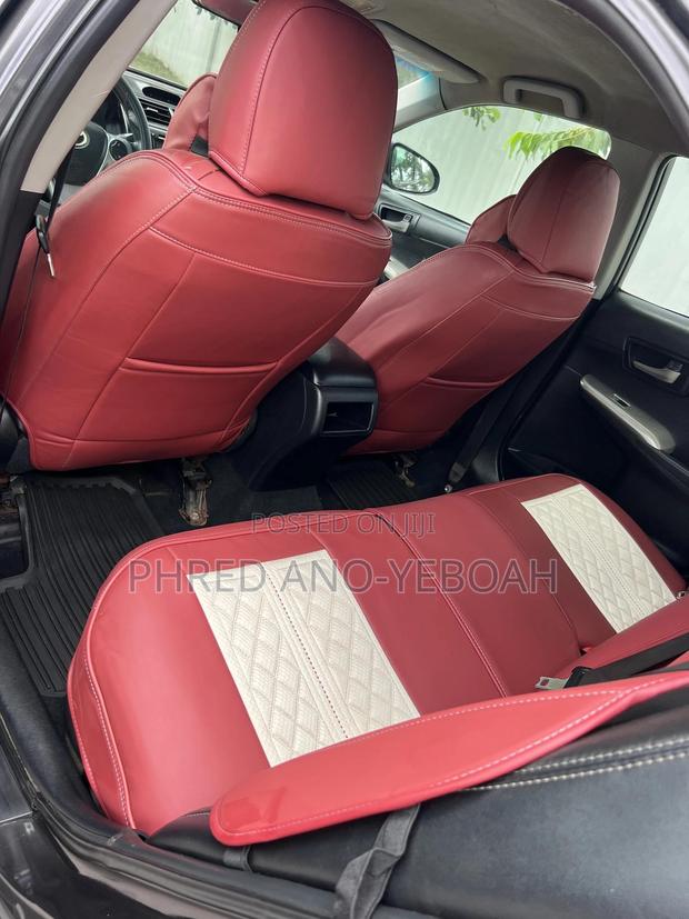 Toyota Camry SE 4dr Sedan (2.5L 4cyl 6A) 2014 Gray · Photo 5