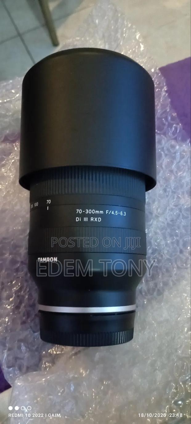 Tamron 70-300mm F/4.5-6.3 Di | RXD Lens for Sony E · Photo 1