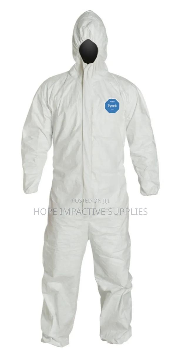 Dupont* Tyvek Disposable Overall. · Photo 1
