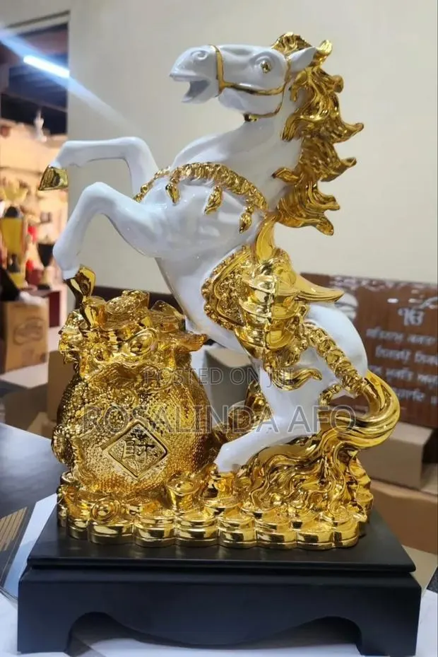 Home Decor Artifacts · Photo 1
