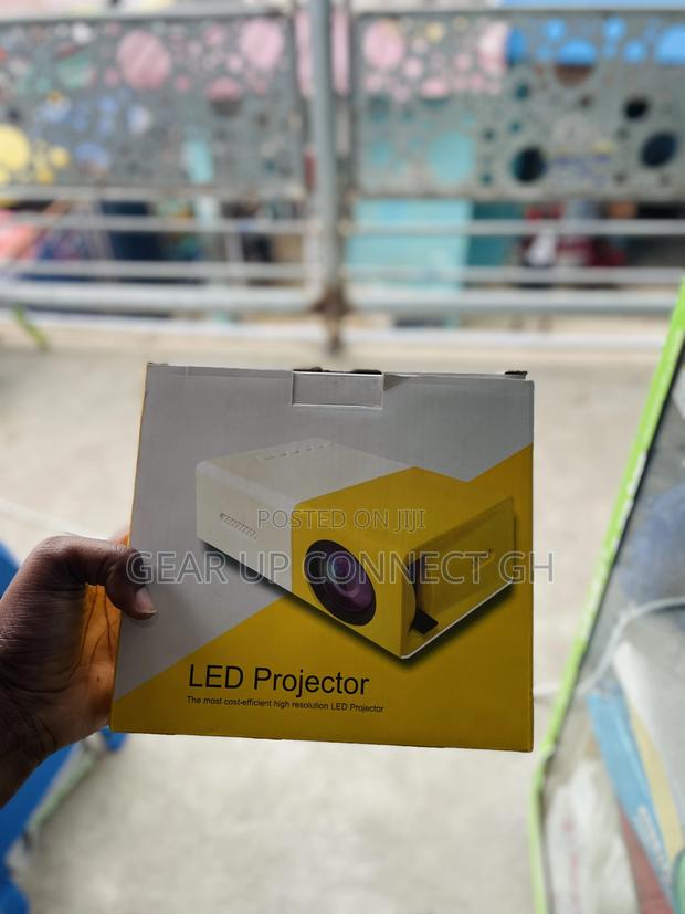 Mini Led Projector · Photo 2