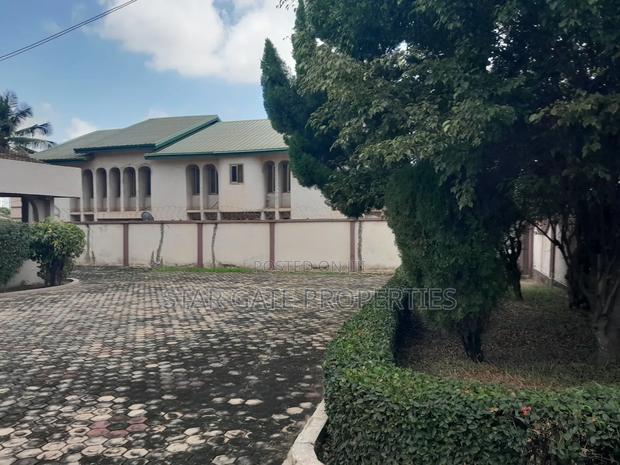 3bdrm House in Ayeduase, Kumasi Metropolitan for sale · Photo 4