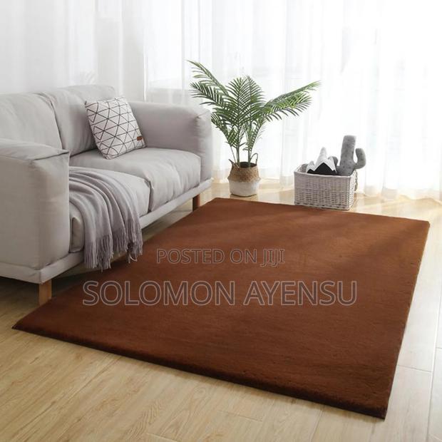 Quality Rabbit Hair Smooth Center Carpet Available in Different Sizes · Photo 3
