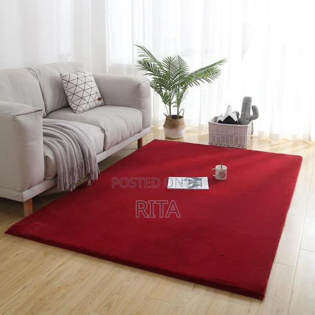 Rabbit Hair Smooth Carpet · Photo 1