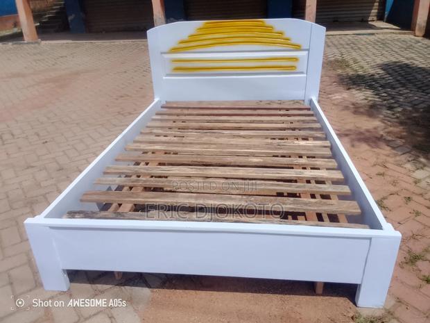 Double Bed White and Gold · Photo 1