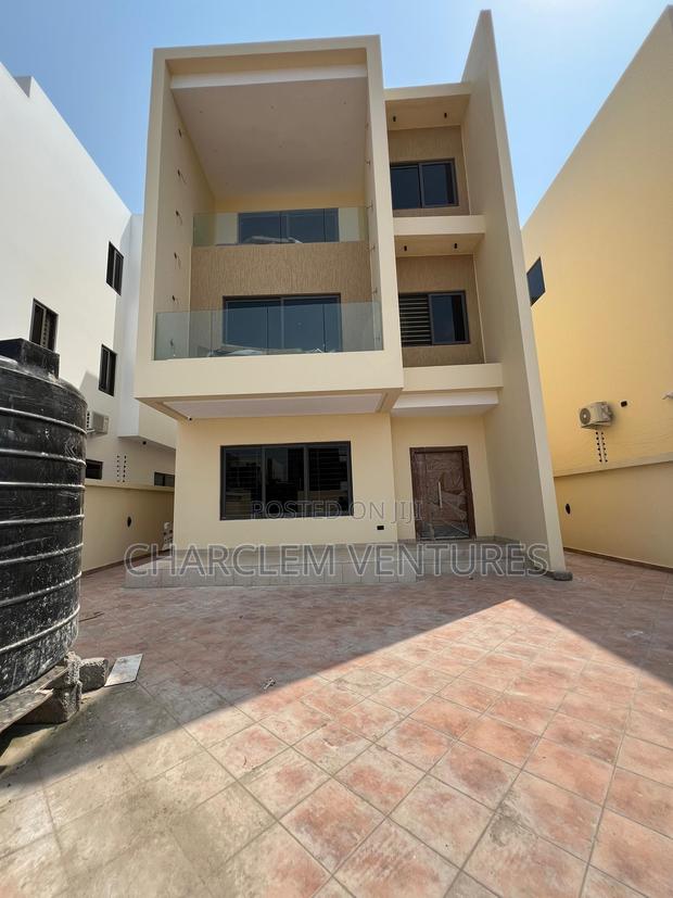 5bdrm House in Charclem Ventures, A&C Mall Area for sale · Photo 1