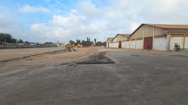 2400 SQM Warehouse on 2.4 Acres for Sale · Photo 2