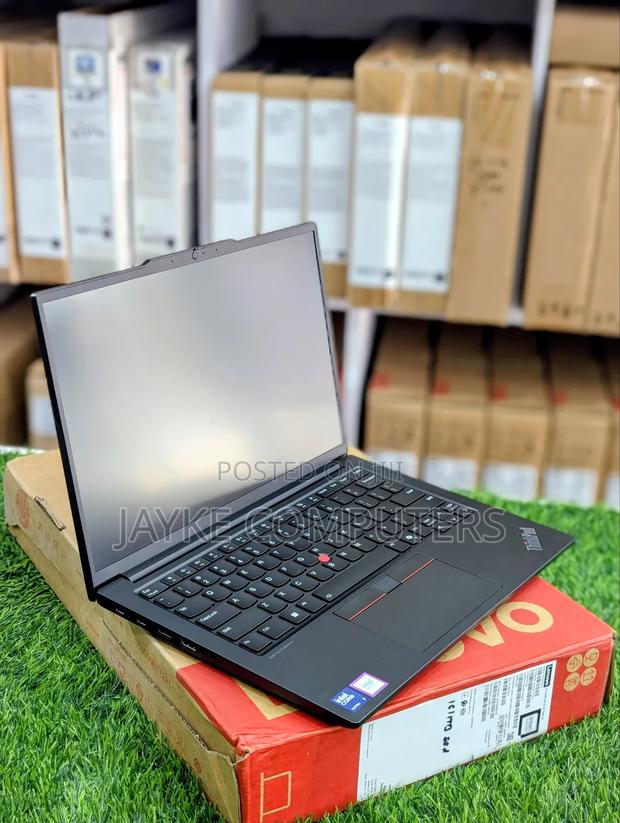 New Laptop Lenovo ThinkPad E14 Gen 6 16GB Intel Core Ultra 7 SSD 1T · Photo 4