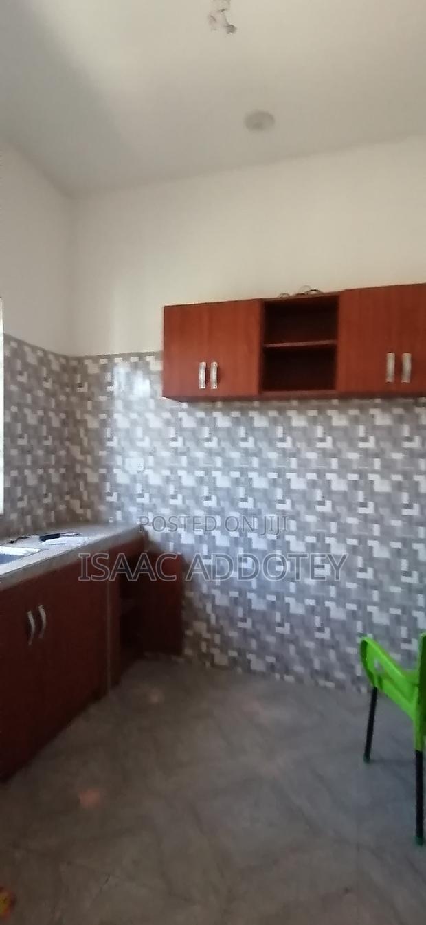 3bdrm Apartment in Lashibi Shallon, Spintex for rent · Photo 3