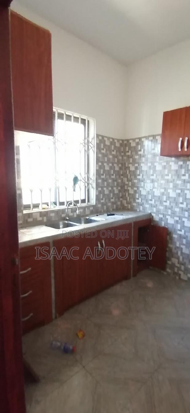 3bdrm Apartment in Lashibi Shallon, Spintex for rent · Photo 4