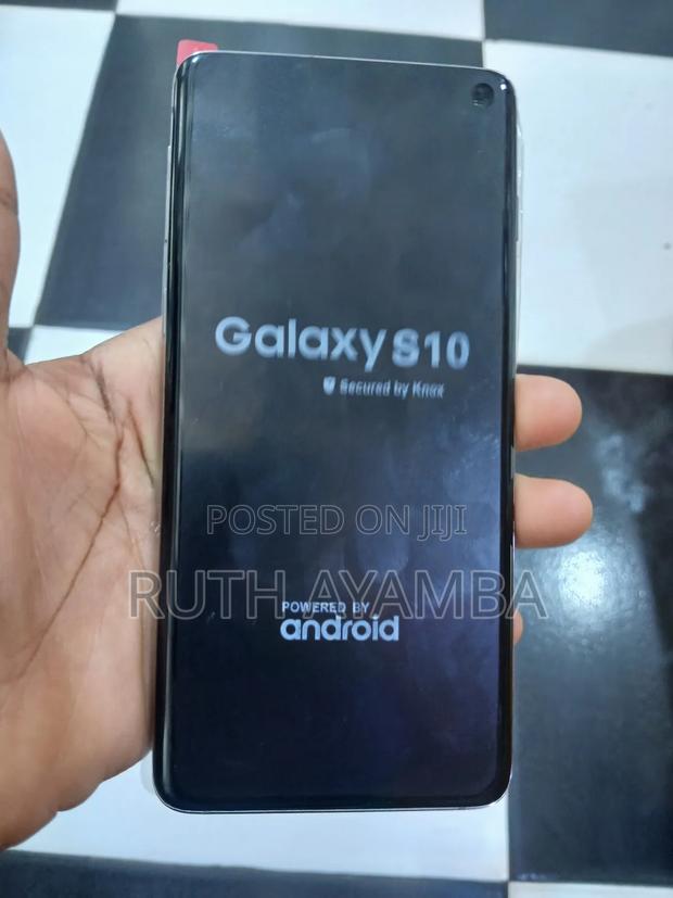 Samsung Galaxy S10 128 GB Black · Photo 1