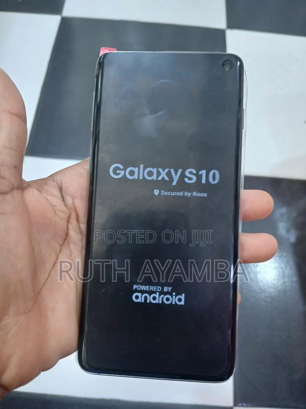 Samsung Galaxy S10 128 GB Black · Photo 2