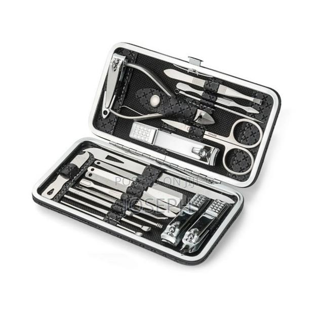 Nail Pedicure Accessories Set · Photo 1