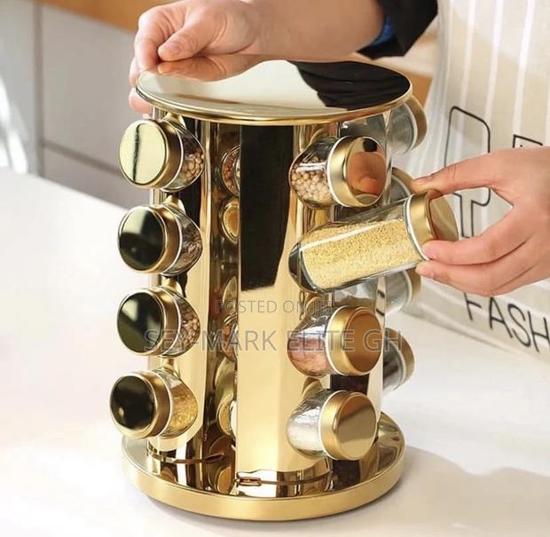 16pcs Rotation Spice Rack · Photo 3