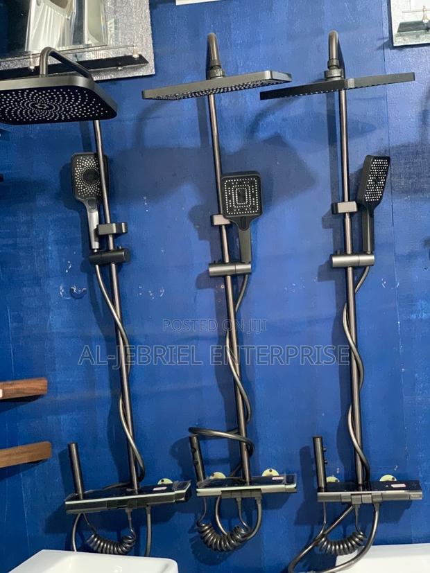 4 in 1 Shower Set With Light Sensor · Photo 1