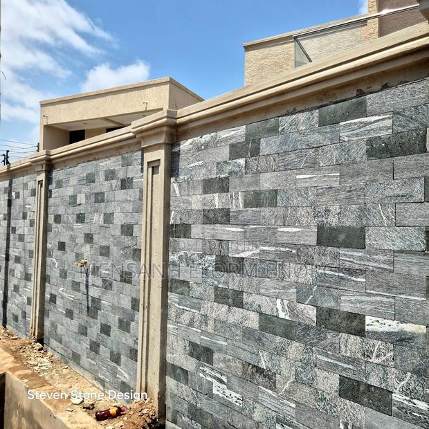 Stone Sell · Photo 1
