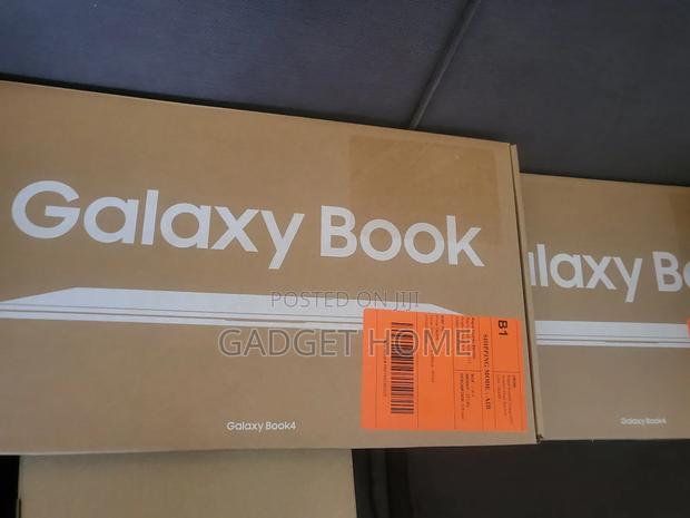 New Laptop Samsung Galaxy Book4 16GB Intel Core i7 SSD 512GB · Photo 4