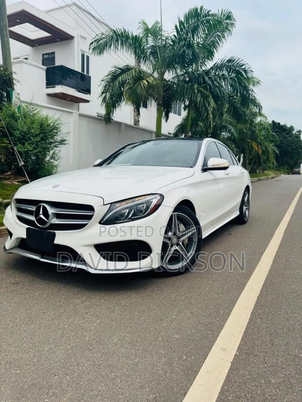 Mercedes-Benz C300 Sport 4dr AWD 4Matic Sedan (2.0L 4cyl 7A) 2015 White · Photo 4