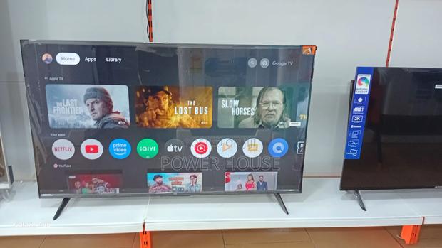 Simple Truth TCL 50inches Qled Smart Tv Cool TCL 50inches Smart Tv · Photo 2