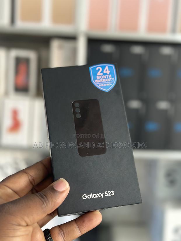 New Samsung Galaxy S23 128 GB Black · Photo 1