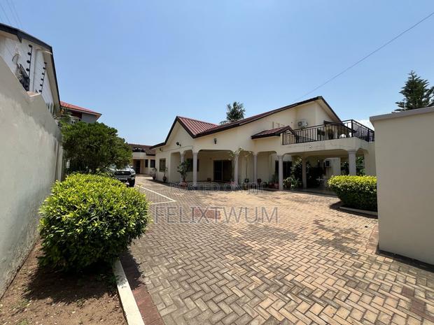5bdrm House in Accra Metropolitan for sale · Photo 7