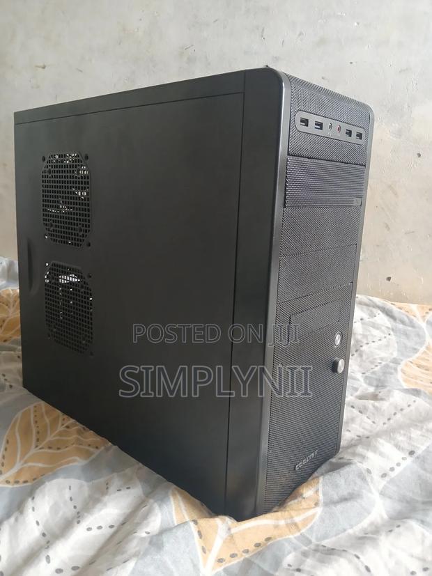 Desktop Computer Asus 16GB Intel Core i7 HDD+SSD 1.5T · Photo 1