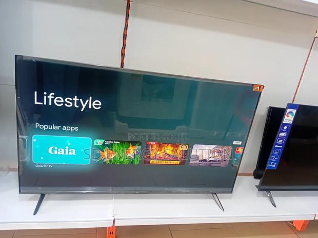 TCL Excellence 43inches Smart Tv · Photo 1