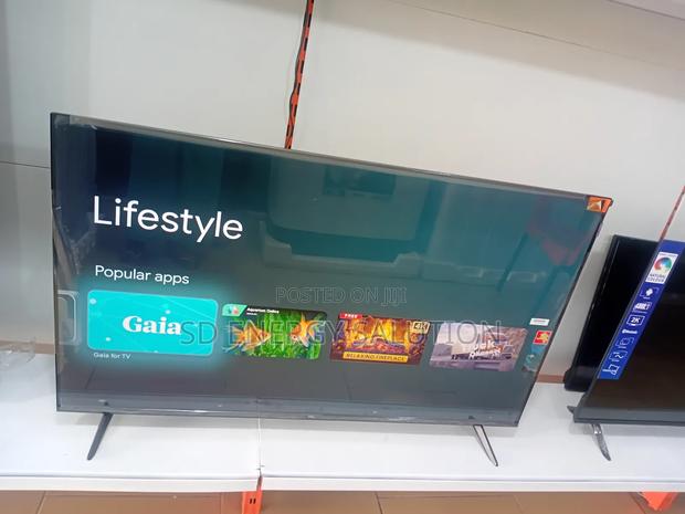 TCL Excellence 43inches Smart Tv · Photo 2