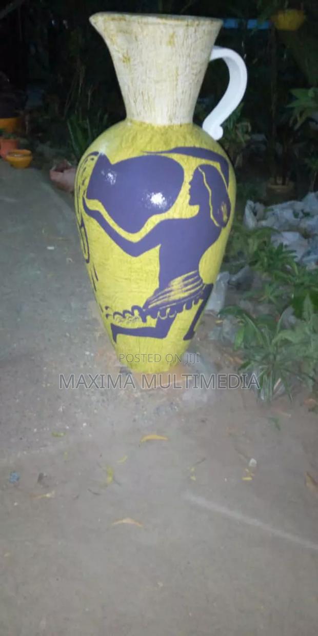 Flower Pots · Photo 1