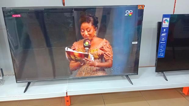 True Talk TCL 43inches Qled Smart Tv Cool TCL 43inches Smart Tv · Photo 2