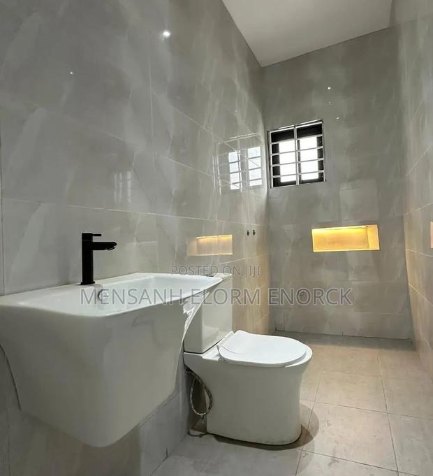 Tiles Jobs · Photo 1