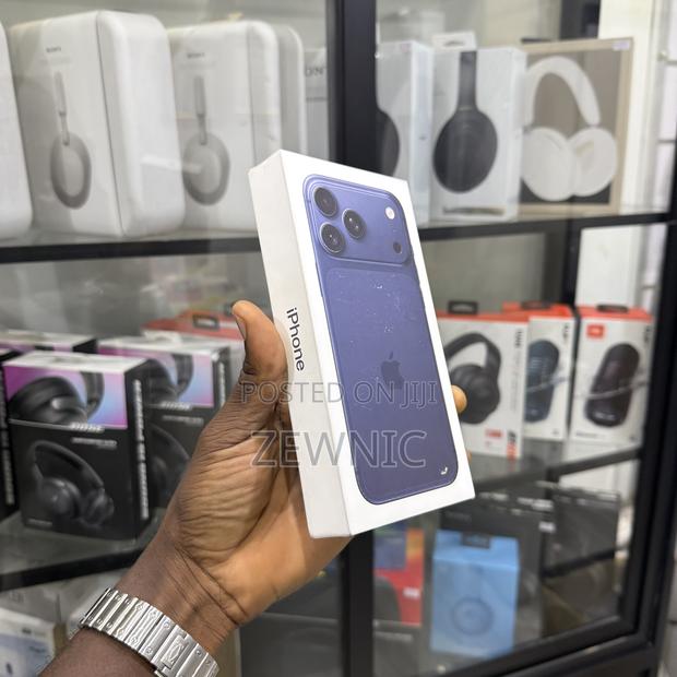 New Apple iPhone 17 Pro Max 512 GB Blue