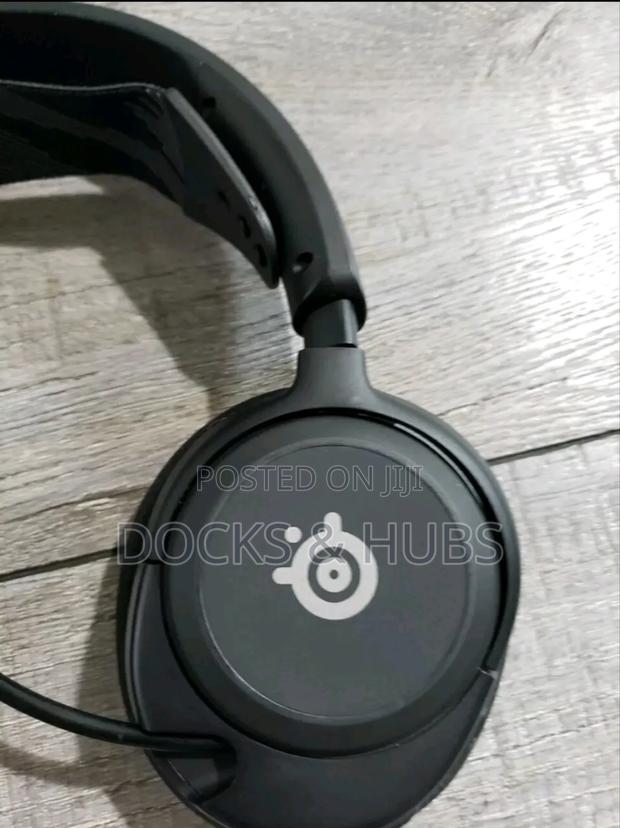 Steelseries Arctis Nova 3 - Wired Multi Platform Gaming Headset · Photo 3