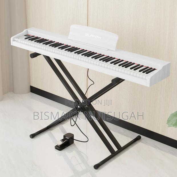 88 Keys Piano · Photo 2