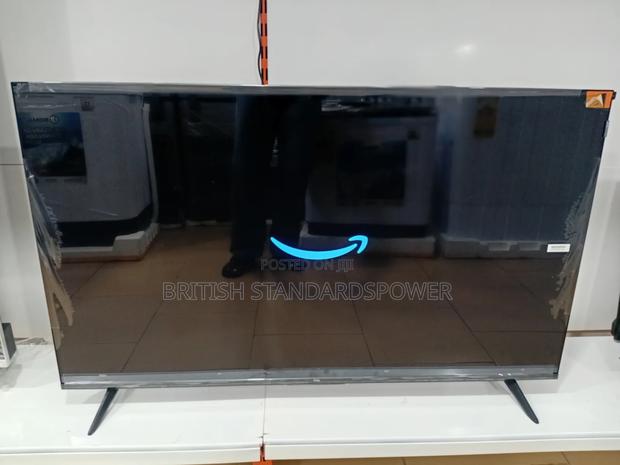 Easy to Operate 50" Smart TCL Tv · Photo 2