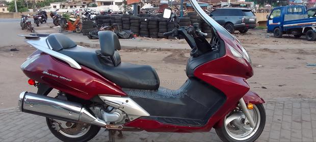 Honda Gold Wing 2009 Red · Photo 3