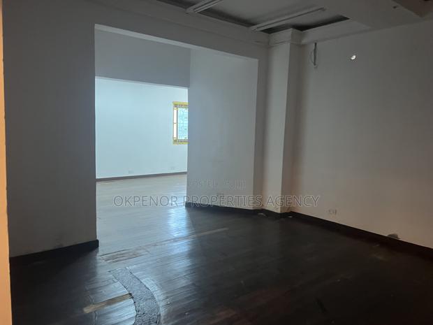 Warehouse for Rent at Osu · Photo 4