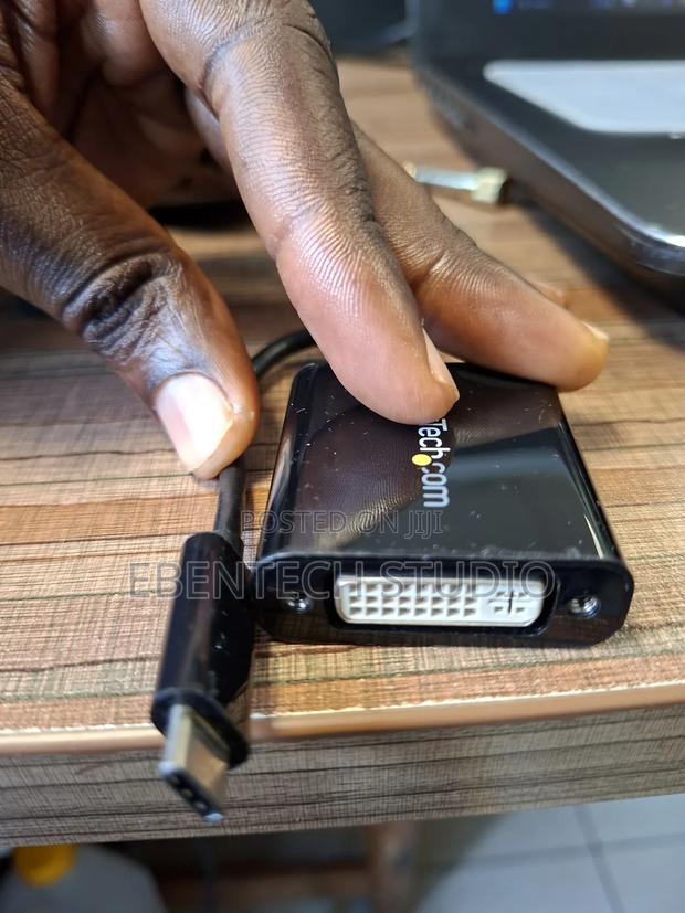 Startech Usb Type-C to Dvi Hdmi · Photo 1