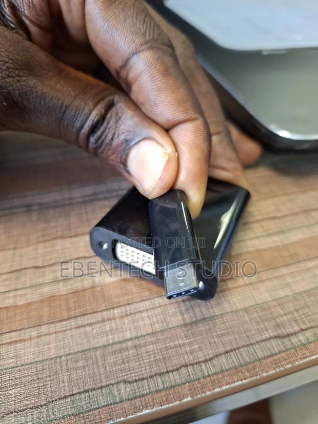 Startech Usb Type-C to Dvi Hdmi · Photo 4