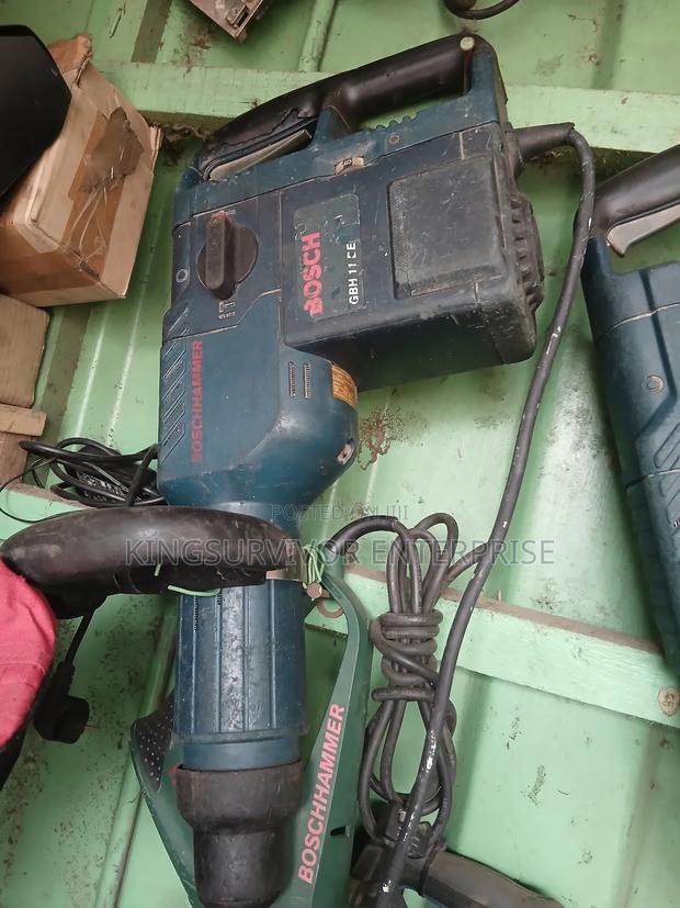 Slightly Used Bosch SDS Max Machine From Uk · Photo 3