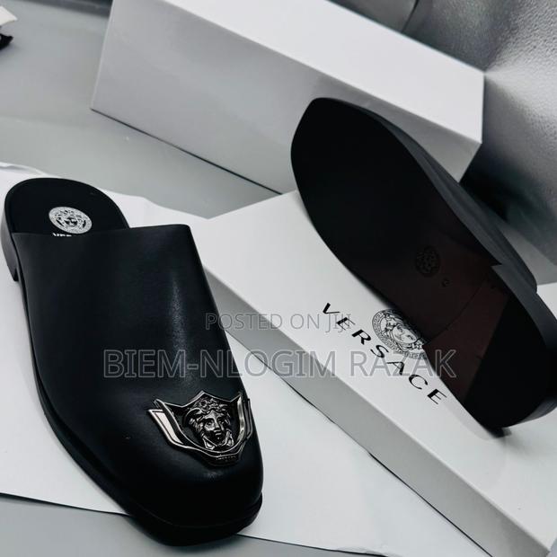 High Quality Versace N Gucci Half Shoes Available In Stock · Photo 4