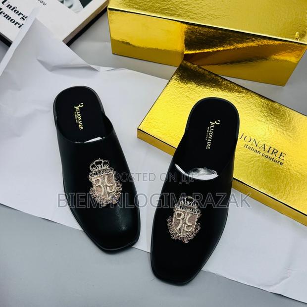 High Quality Versace N Gucci Half Shoes Available In Stock · Photo 7