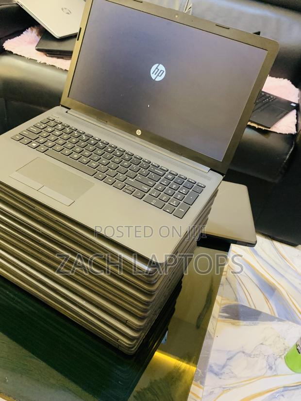 Laptop HP 255 G8 8GB AMD A6 SSD 256GB · Photo 3